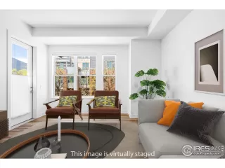 Photo #1: 1033248 Listing