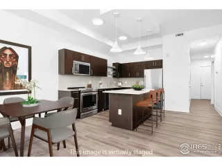 Photo #2: 1033248 Listing