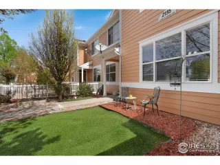 Photo #2: 1033365 Listing