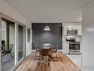 Photo #1: 1033378 Listing