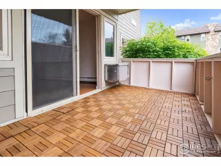 Photo #5: 1033398 Listing