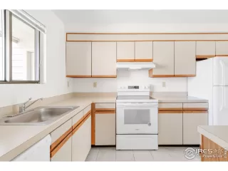 Photo #5: 1033403 Listing 