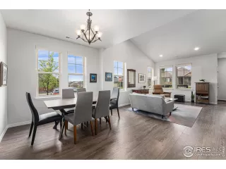 Photo #5: 1033416 Listing