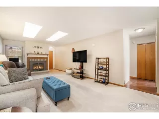 Photo #5: 1033429 Listing 