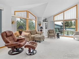 Photo #3: 1033446 Listing