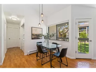 Photo #6: 1033606 Listing