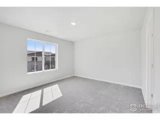 Photo #4: 1033651 Listing