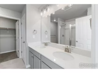 Photo #4: 1033652 Listing