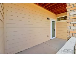 Photo #2: 1033774 Listing