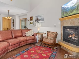 Photo #5: 1033806 Listing 