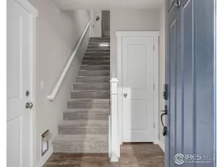 Photo #3: 1033809 Listing