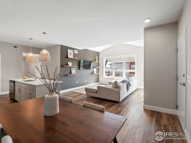 MLS: 1033840 Condo For Sale