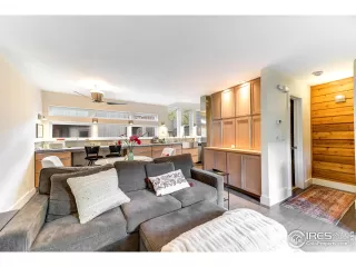 Photo #6: 1033936 Listing 