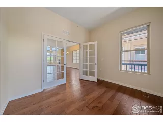 Photo #5: 1033946 Listing 