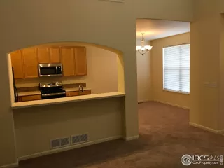 Photo #5: 1033982 Listing