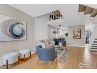 Photo #1: 1033989 Listing