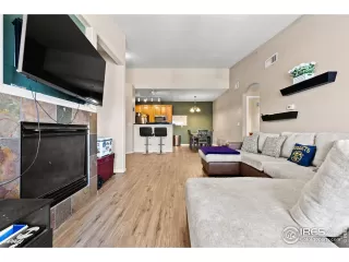 Photo #4: 1033998 Listing