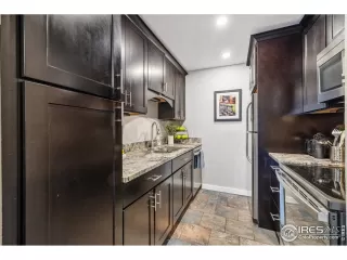 Photo #2: 1034027 Listing