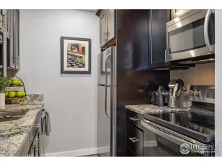 Photo #3: 1034027 Listing