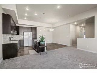 Photo #4: 1034060 Listing