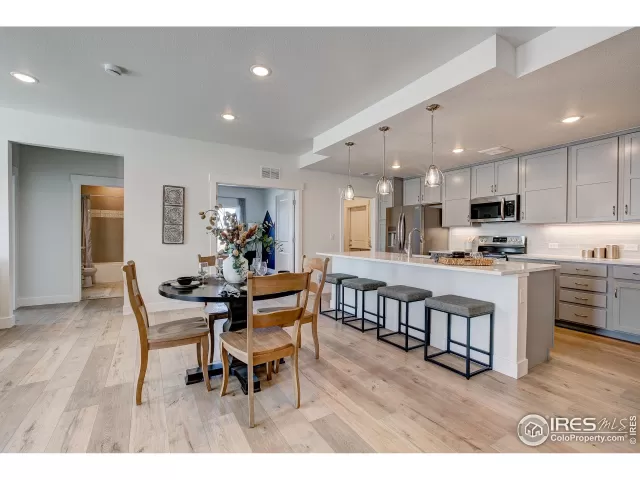 MLS: 1034121 Condo For Sale