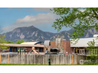 Photo #5: 1034173 Listing