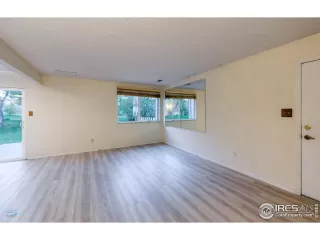 Photo #6: 1034173 Listing