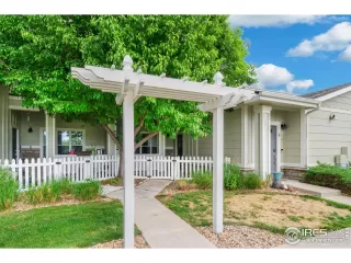 Photo #5: 1034175 Listing