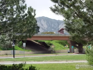 Photo #6: 1034215 Listing