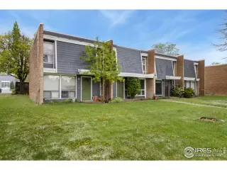 Photo #2: 1034233 Listing