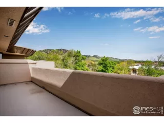 Photo #3: 1034249 Listing