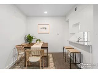 Photo #6: 1034252 Listing