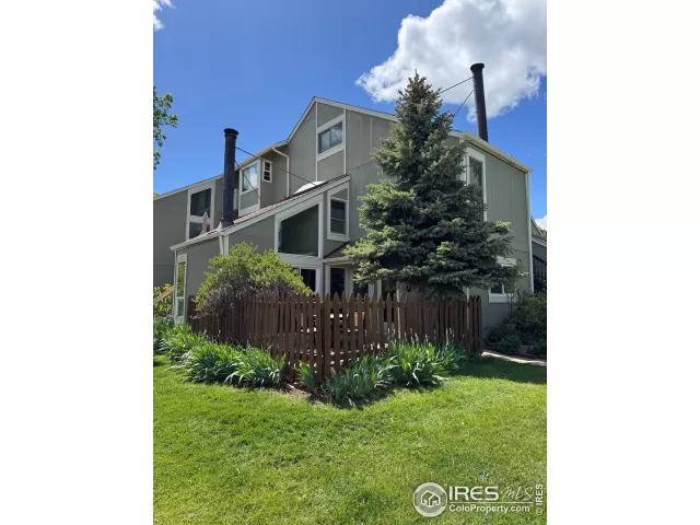 MLS: 1034301 Condo For Sale