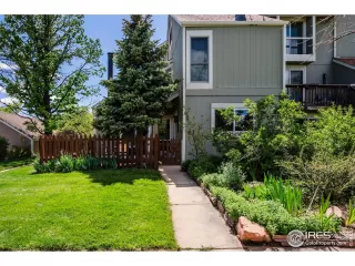 Photo #1: 1034301 Listing