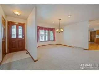 Photo #4: 1034339 Listing