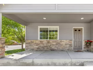 Photo #2: 1034387 Listing