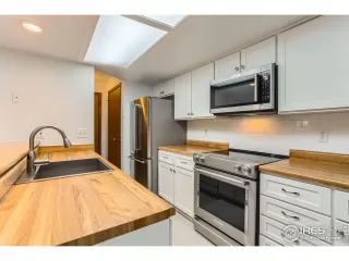 Photo #5: 1034397 Listing 
