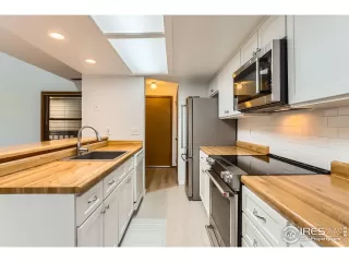 Photo #6: 1034397 Listing 