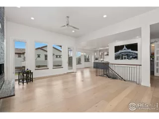 Photo #6: 1034445 Listing