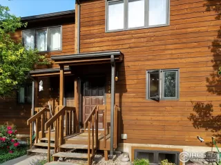 Photo #1: 1034613 Listing