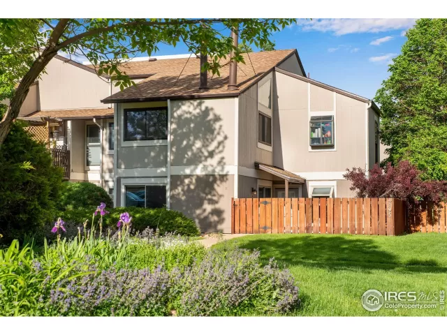 MLS: 1034661 Condo For Sale