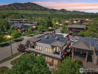 Photo #1: 1034668 Listing