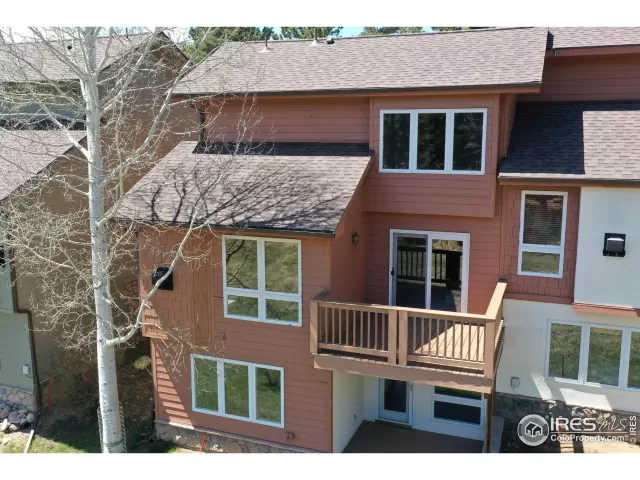 MLS: 1034669 Condo For Sale