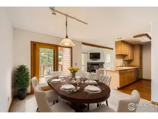 Photo #6: 1034669 Listing