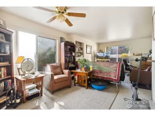 Photo #5: 1034704 Listing