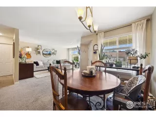 Photo #6: 1034719 Listing