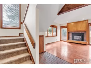 Photo #3: 1034735 Listing