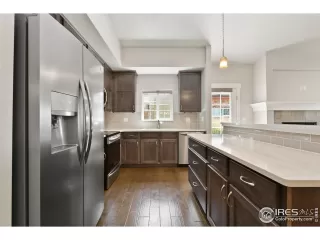 Photo #6: 1034753 Listing