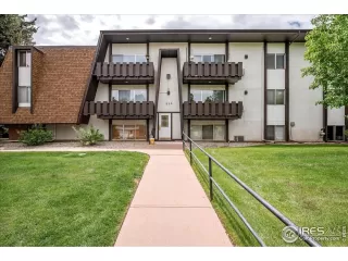 Photo #3: 1034778 Listing