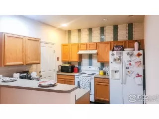 Photo #2: 1034790 Listing